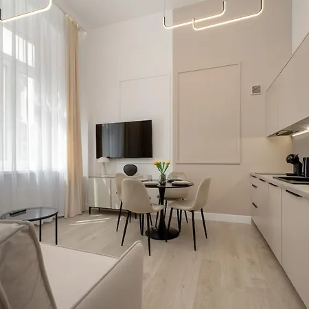 Eleganckie Polozone 500 M Od Wroclawskiego Rynku Be Renters Appartement Wrocław