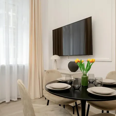 Eleganckie Polozone 500 M Od Wroclawskiego Rynku Be Renters *