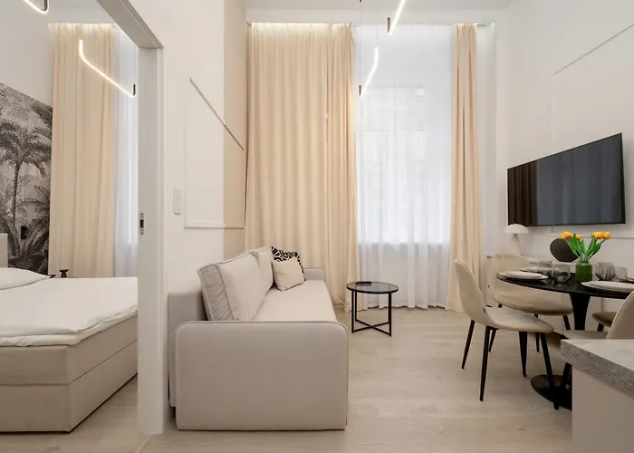 Eleganckie Polozone 500 M Od Wroclawskiego Rynku Be Renters Breslavia